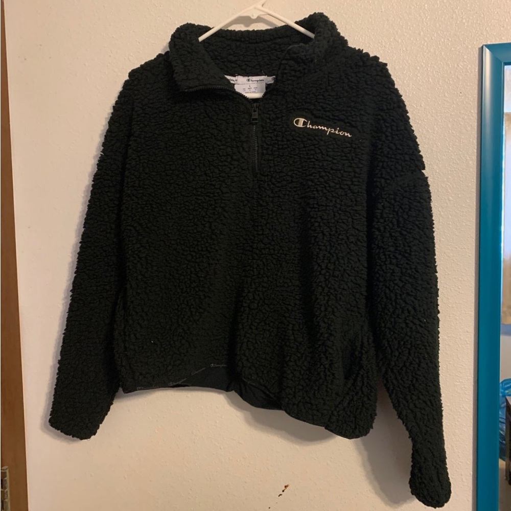 Large Black and White Sherpa Champion Pullover